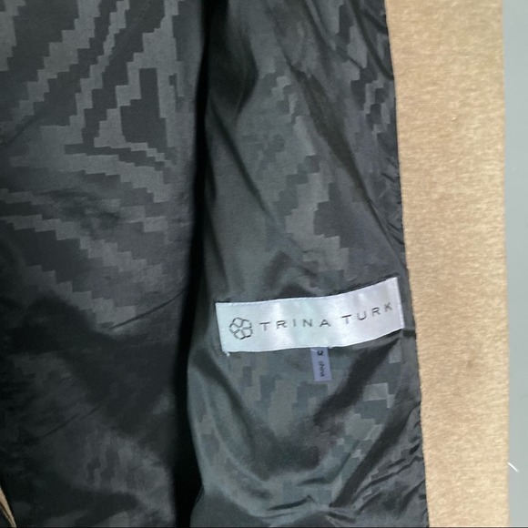 NEW Trina Turk jacket medium cape capelet poncho beige tan - Picture 9 of 11